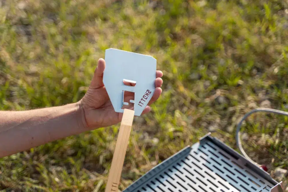 SKOTTI Flip | Espátula para pinzas de parrilla